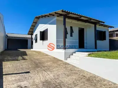 Casa com 4 quartos em Menino Deus