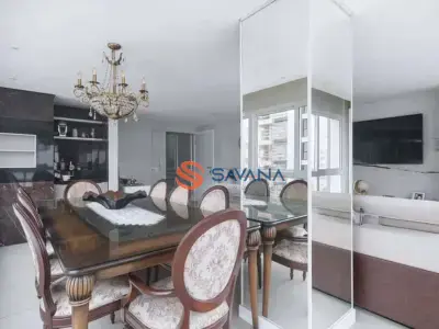 Apartamento com 3 quartos em Centro