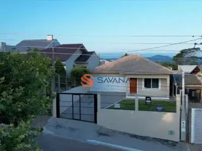 Casa com 3 quartos em Menino Deus