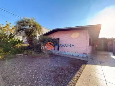 Casa com 4 quartos em Pitangueiras
