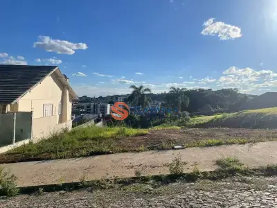 Lote / Terreno com 0 quartos em Centro