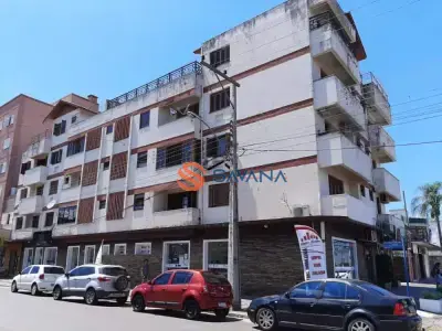 Apartamento com 3 quartos em Centro