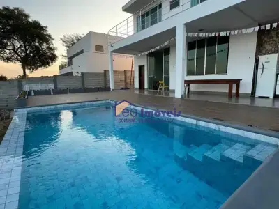 Casa de Condomínio com 3 quartos em Barragem de Cajuru