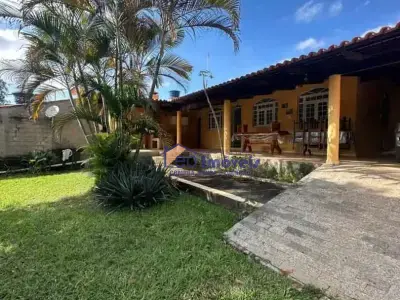 Casa com 3 quartos em Barragem de Cajuru