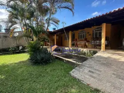 Casa com 3 quartos em Barragem de Cajuru