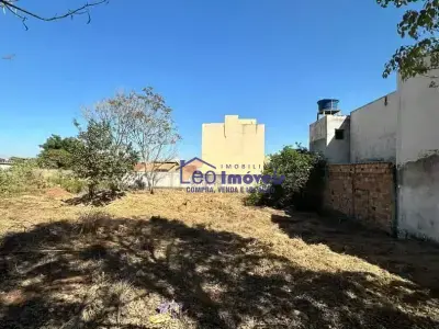 Imóvel Comercial com 0 quartos em São Francisco