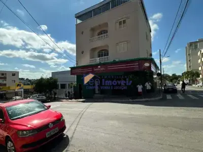 Apartamento com 3 quartos em Centro