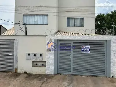 Apartamento com 3 quartos em Centro