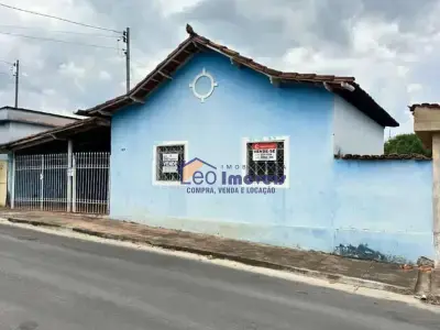 Casa com 3 quartos em Centro