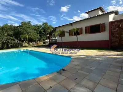 Chácara com 3 quartos em Região do Curral