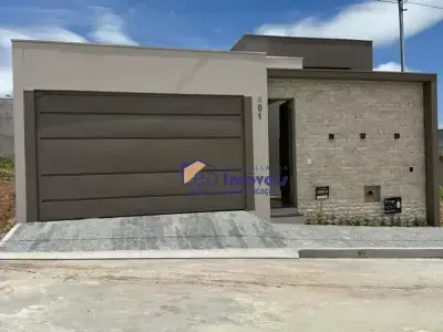 Casa com 3 quartos em Centro