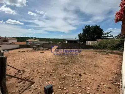 Lote / Terreno com 0 quartos em Centro