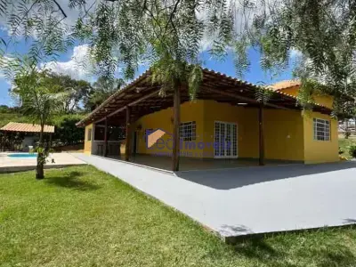 Chácara com 3 quartos em Centro