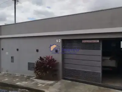 Casa com 3 quartos em Centro
