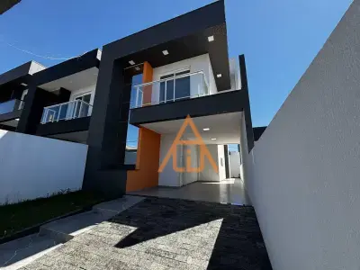 Sobrado em Fraron