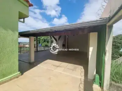 Casa com 3 quartos em Novo Glória