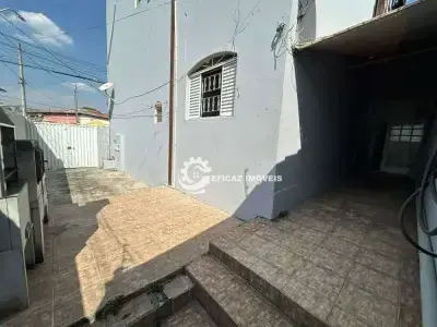 Casa com 2 quartos em Fonte Grande