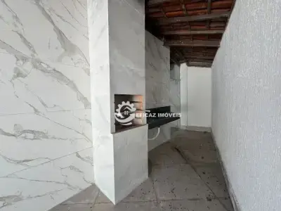 Casa com 2 quartos em Praia