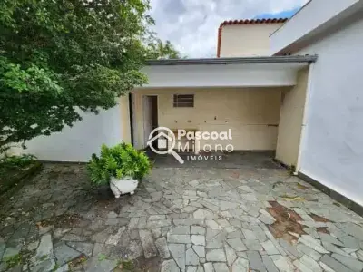 Casa com 3 quartos em CORAÇÃO DE JESUS, Belo Horizonte - 360m²