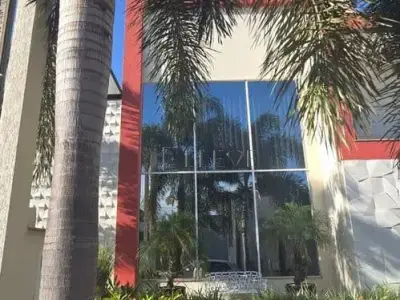 Sobrado em Residencial Village da Serra