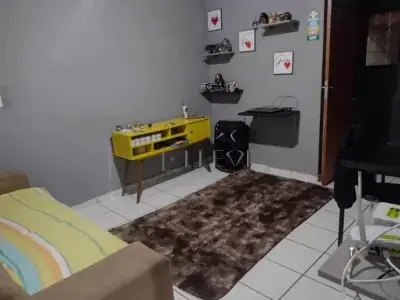 Casa em Parque Residencial Ypê Amarelo