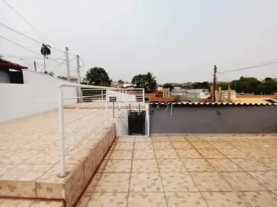 Casa em Jardim Bandeirantes