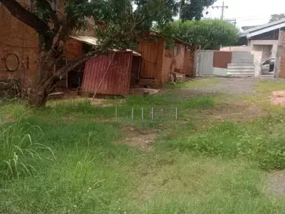 Lote / Terreno em Jardim Cristina