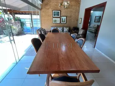 Casa em Lote