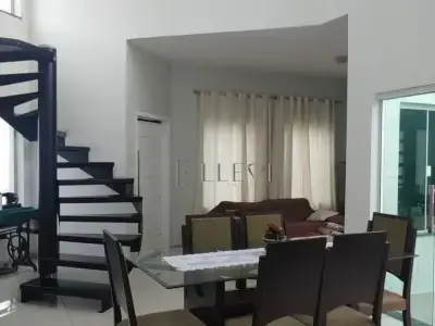 Sobrado em Residencial Palm Park