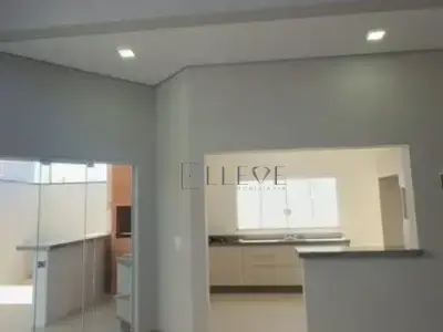 Casa em Parque dos Eucaliptos II