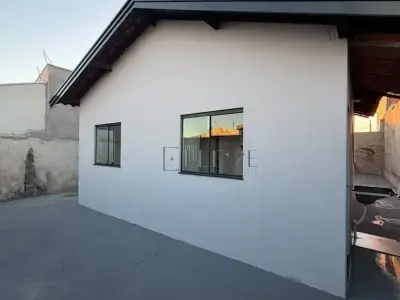 Casa em Jardim Alto dos Ypês