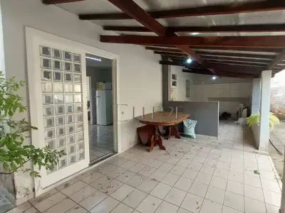 Casa em Jardim Ipê II