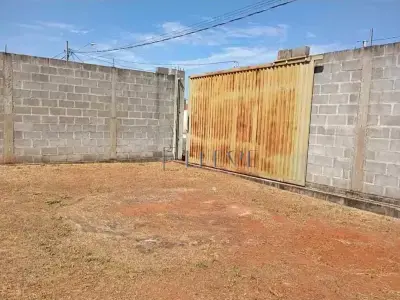 Lote / Terreno em Jardim Sakaida