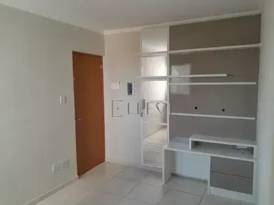 Apartamento em Jardim Samira