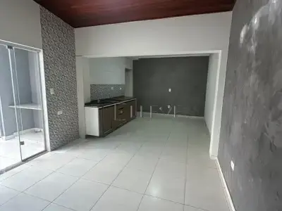 Casa em Loteamento Morro Amarelo