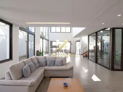 Casa com 4 quartos em Bandeirantes (Pampulha), Belo Horizonte - 430m²