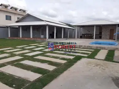 Casa com 3 quartos em CENTRO, BETIM - 155m²