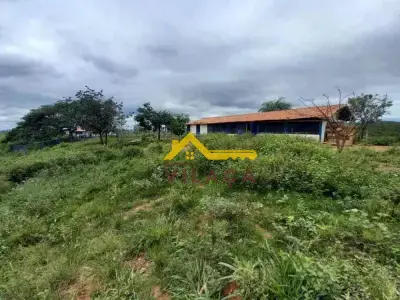 Fazenda com 0 quartos em Zona Rural, Abaeté - 186m²