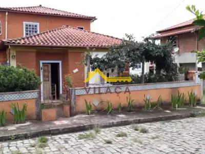 Casa com 4 quartos em Bichinho, Prados - 200m²