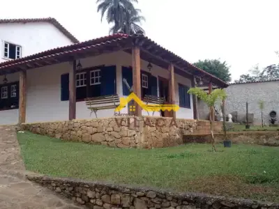 Casa com 3 quartos em Bichinho, Prados - 200m²