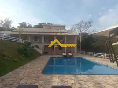 Fazenda com 5 quartos em Área Rural, Passa Tempo - 50m²