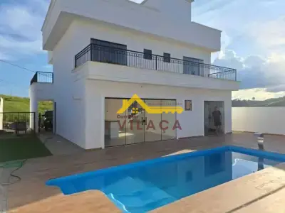 Casa com 4 quartos em São Lourenço, São Lourenço - 0m²