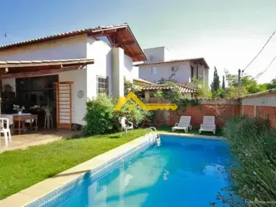 Casa com 3 quartos em Cuiabá, Tiradentes - 240m²