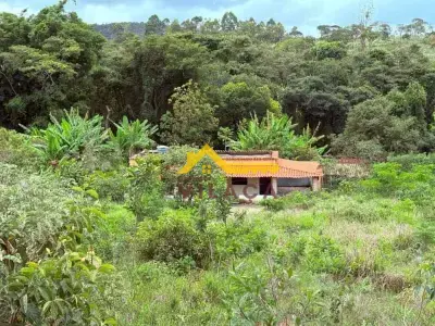 Sítio com 2 quartos em Zona Rural, Itaguara - 50m²