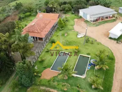 Fazenda com 4 quartos em Área Rural, Oliveira - 600m²