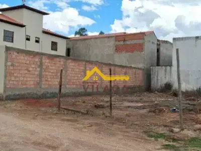 Lote / Terreno com 0 quartos em Bandeirantes, Tiradentes - 200m²