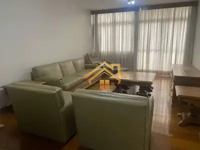 Apartamento com 3 quartos em Centro