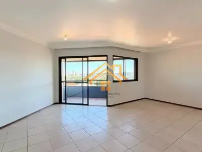 Apartamento com 3 quartos em Vila Progresso
