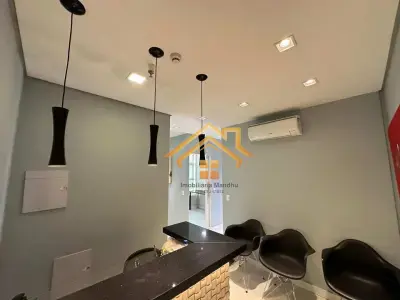 Sala / Conjunto com 0 quartos em Chácara Urbana