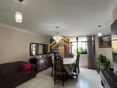 Apartamento com 3 quartos em Jardim Messina